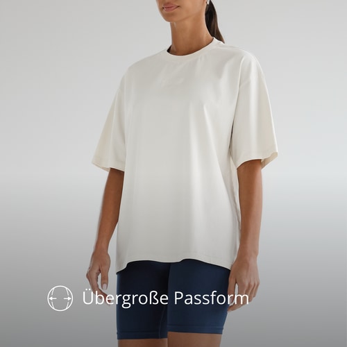 Athleisure Essential Oversized T-Shirt (2)