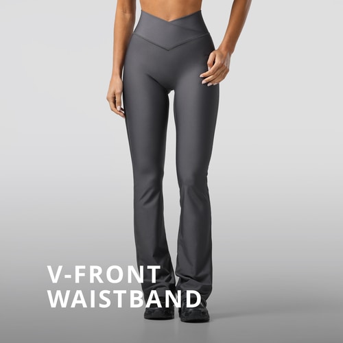 Essence Flared broek met hoge taille (3)