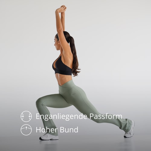 Essence High-Waist Flared Pants (2)