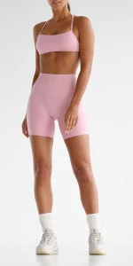 MuseFit Shorts mit mittelhohem Bund