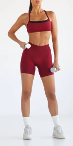 MuseFit Sport-BH mit überkreuzten Trägern am Rücken