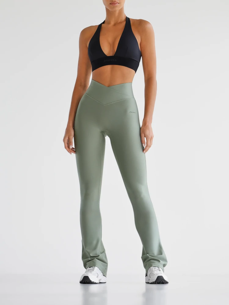 Essence High-Waist Flared Pants (6)
