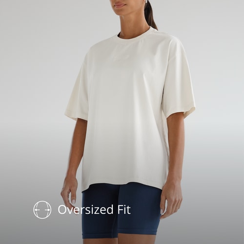 Athleisure Essential Oversized T-Shirt  (2)