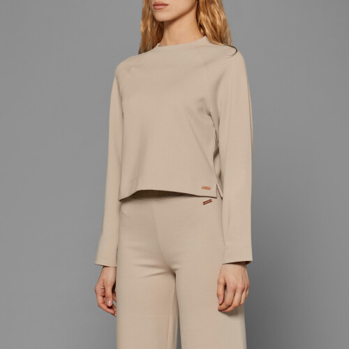 cream sweatshirt