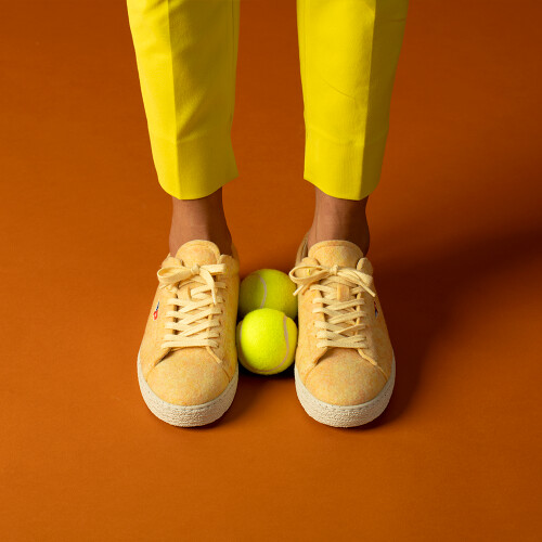 sneakers mellow yellow