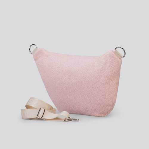 purse around waist