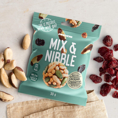 Mix & Nibble 30 g - Chickpea, Cranberry, Brazil Nuts & Protein Balls