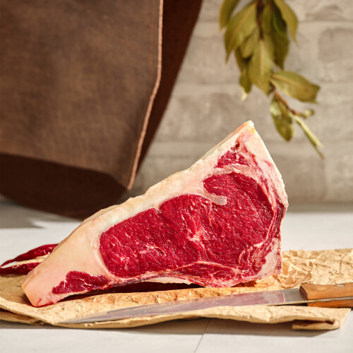 Premium Bone In Ny Strip Steak 28 Day Dry Aged 600g The Market Prozis