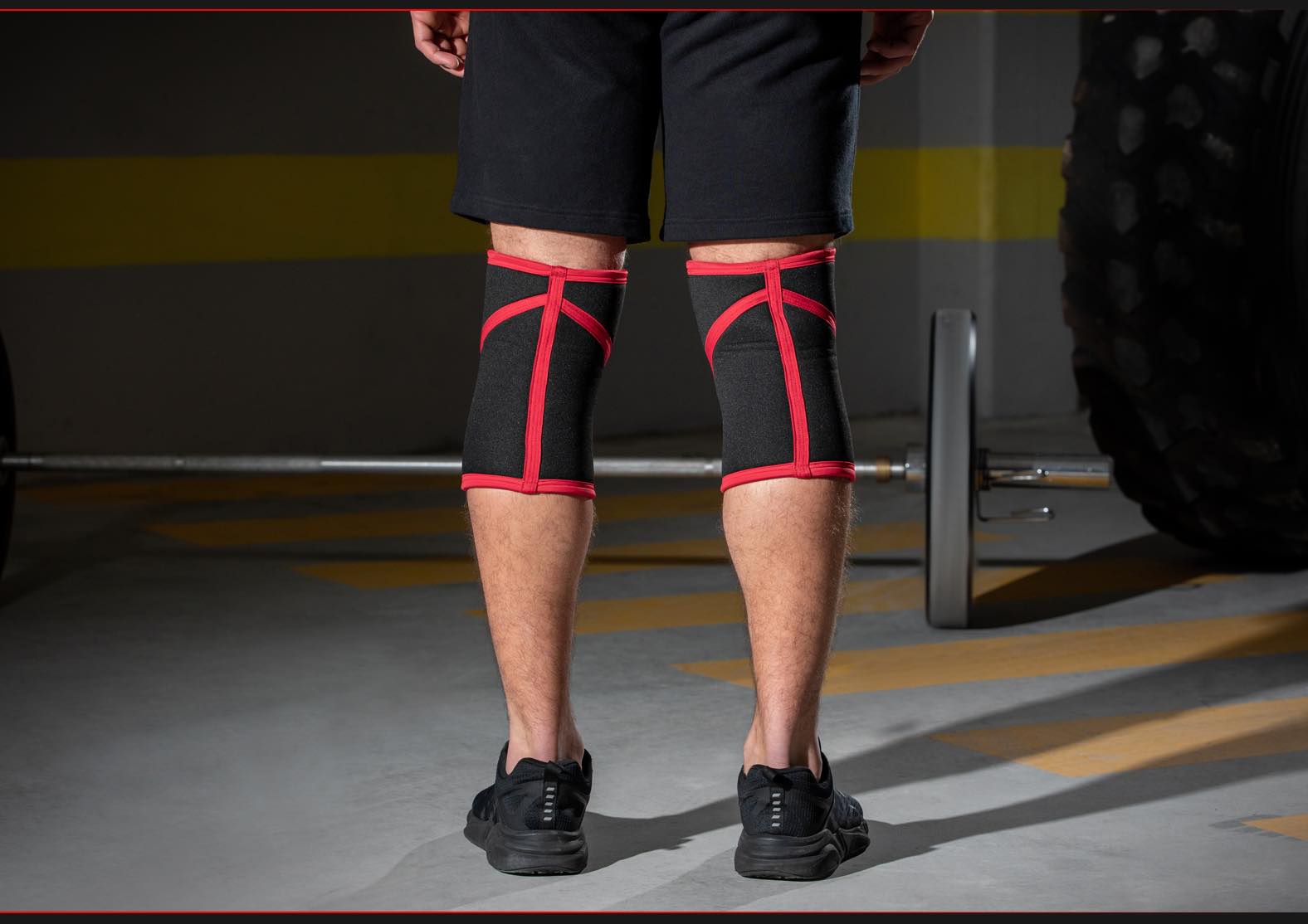 1 Pair Neoprene Knee Sleeves Weightlifting Ambition Fitness Gear Red & Black 