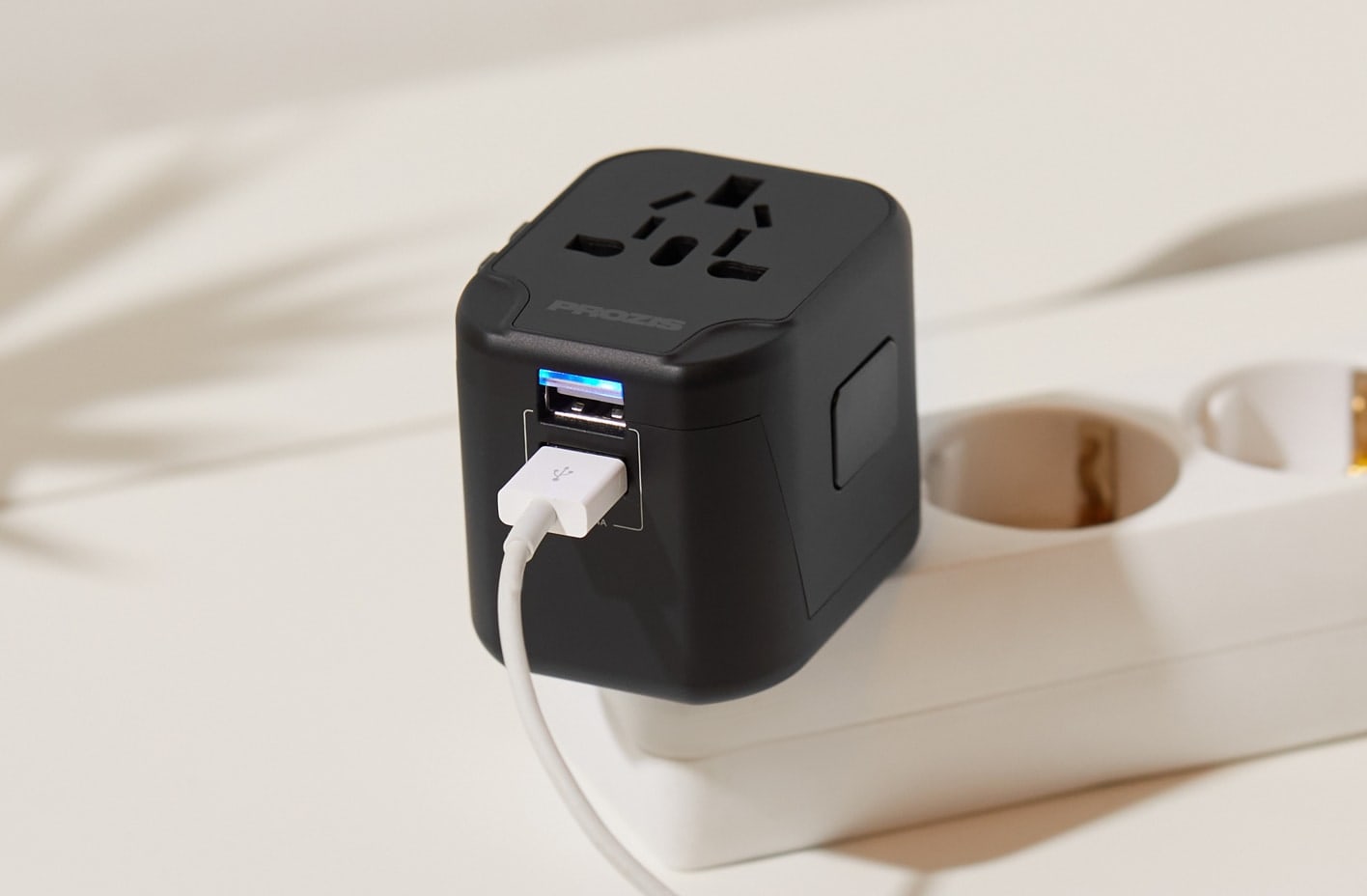 Universal plug adapter