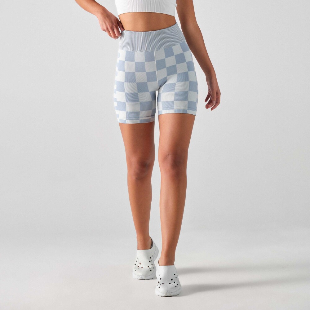 Winner's Circle Regular Waist Medium Shorts