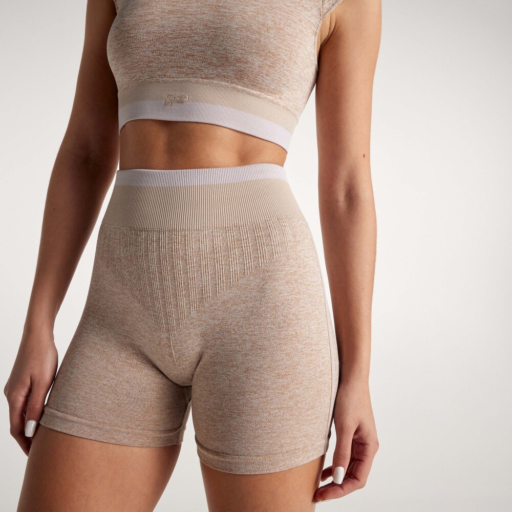 Winning Streak Mittellange Shorts mit normaler Taille