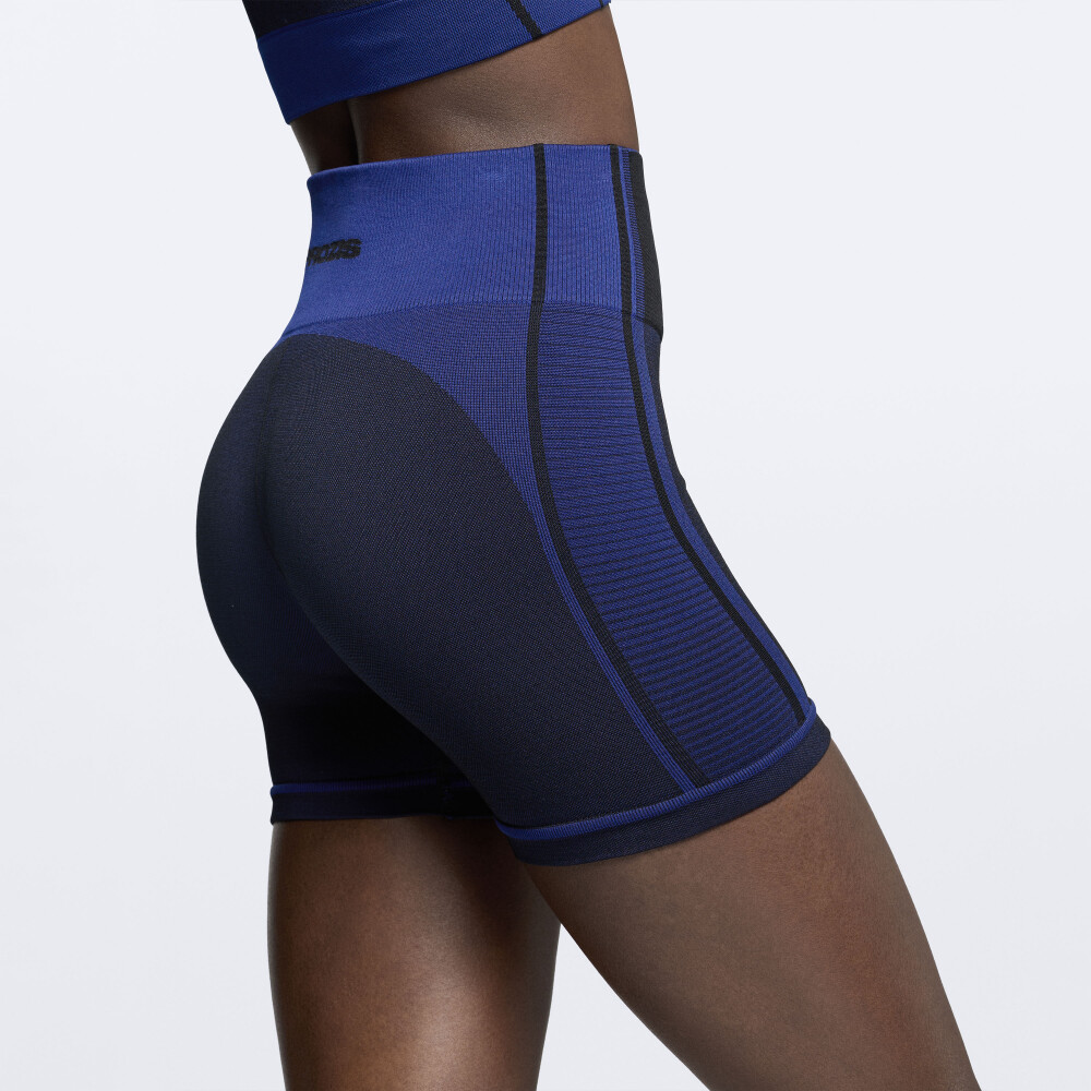 Blitz Medium Waist Medium Shorts