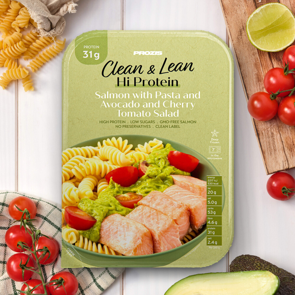Clean & Lean Hi Protein - Lachs mit Nudeln und Avocado-Kirschtomaten-Salat