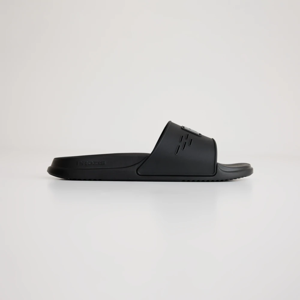 Athleisure Staple Badeschlappen (1)