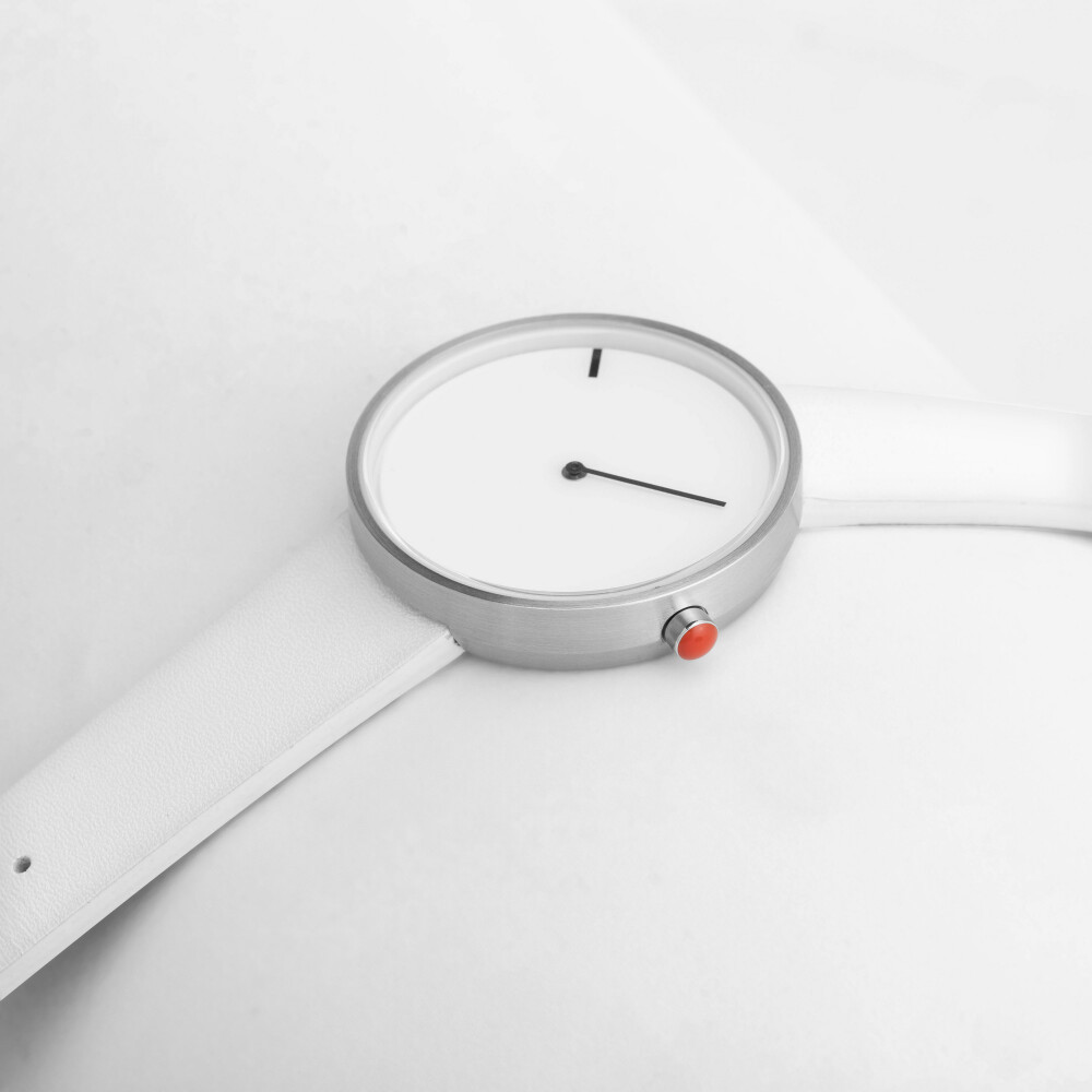 The Circle Ur - White