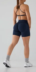 MuseFit Shorts mit mittelhohem Bund