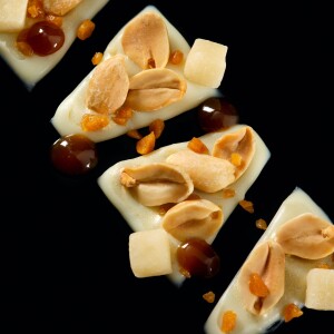 Cacahuete y chocolate blanco
