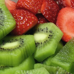 Erdbeere und Kiwi