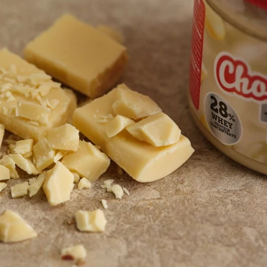 v1097250 prozis_whey-choco-butter-200-g-white-chocolate_5.webp