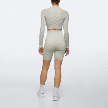 v1485581 prozis_motomami-medium-waist-cycling-shorts-gray--off-white_xs_gray--off-white_other3.webp