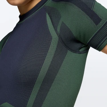 v1491796 prozis_rush-hour-crop-t-shirt-navy-blue--green_xs_navy-blue--green_other4.webp