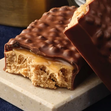 v1520746 prozis_melty-low-sugar-protein-bar-10-ct-cookies-and-cream_4.webp