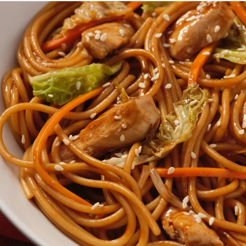 Chow Mein di pollo High Protein Pranzo e Cena Prozis