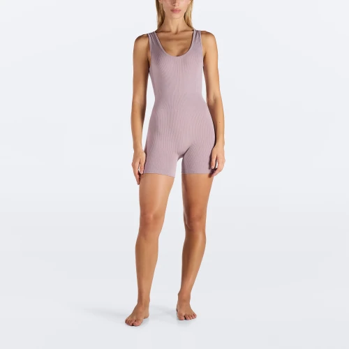 V6 Kurzer Jumpsuit (5)