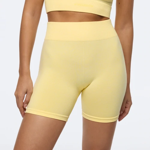 Alpine Mittellange Shorts mit normaler Taille (3)