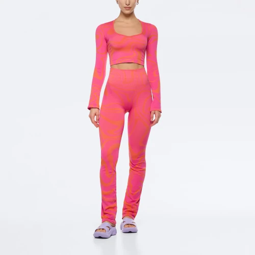 Groove LS Crop Top (5)