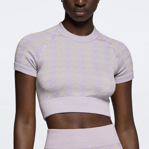 Houndstooth Harmony Crop T-Shirt (3)