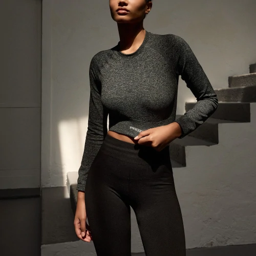 Alpine LS Crop Top (4)