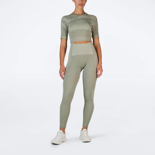 Crop T-Shirt Tour (5)