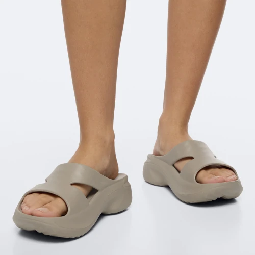 Comfy Cloud Badeschlappen (5)