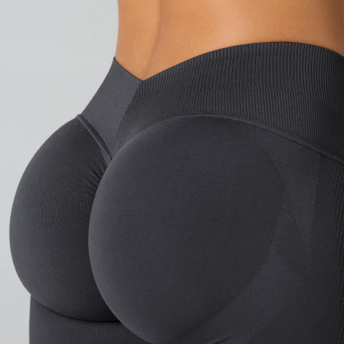 MuseFit Back V Mid-Waist Shorts (5)