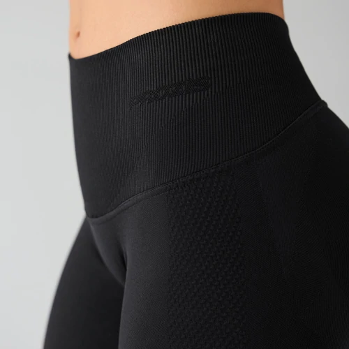 MuseFit Back V Shorts mit mittelhohem Bund (5)