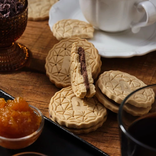 Double Creamy Protein Cookies (12 packs of 4) - Chocolate & Hazelnut Cream (2)