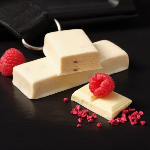 Real Protein Bar - White Chocolate & Raspberries x 8 (3)