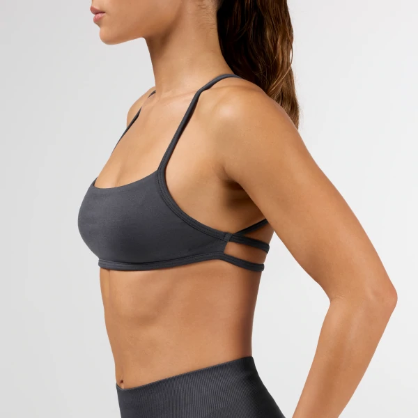 MuseFit Sport-BH mit überkreuzten Trägern am Rücken