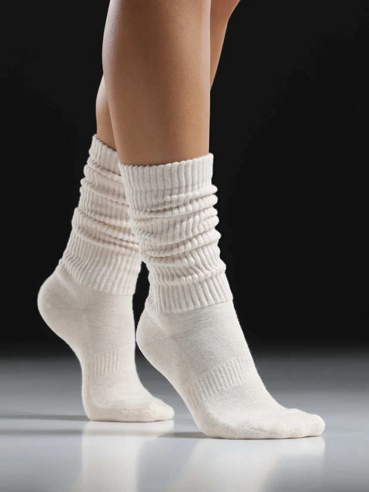 Athleisure Over The Calf Socken (6)