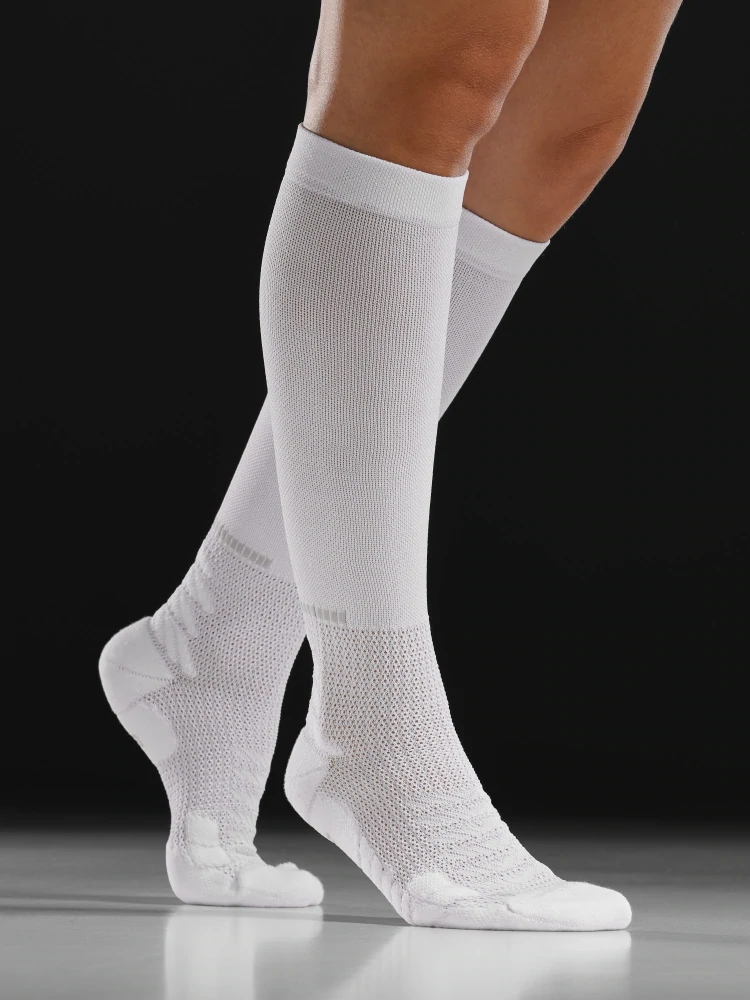 Barefoot Weightlifting Knee-High Socks  (6)