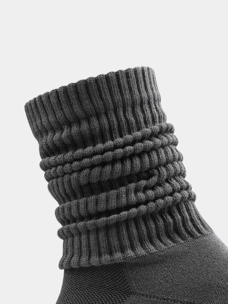Athleisure Over The Calf Socken  (8)