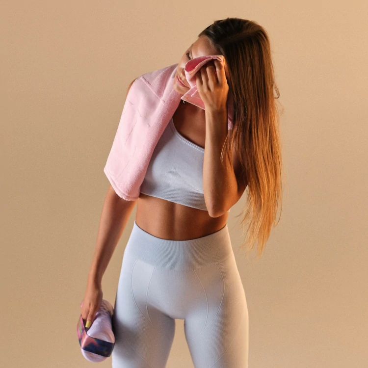 Serviette De Sport Super NADIAK Pour Femme – Microfibre 100x50 Cm, Ultra Absorbante, Séchage Rapide, Design Tendance Rose, Pour Gym Et Fitness