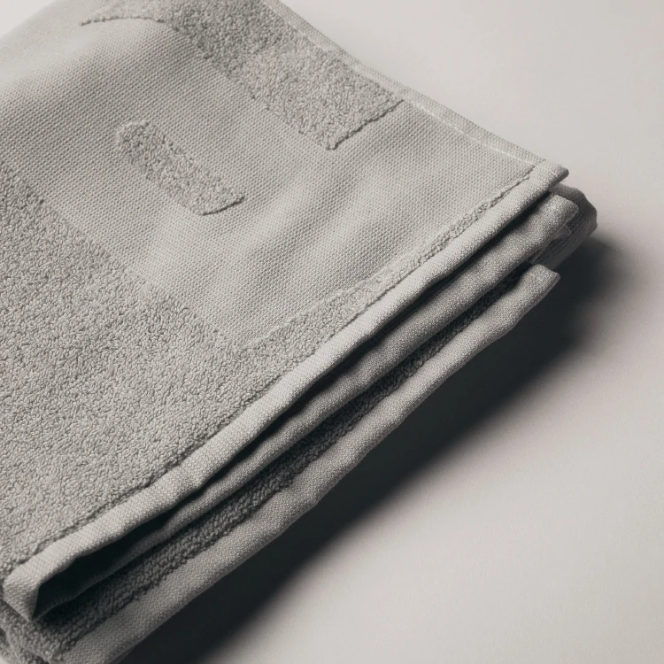 Script Gym Towel - Light Gray